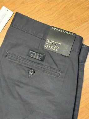 Banana Republic Chino